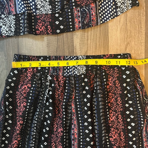 Thread Story Geo Print 2 Piece Halter and Split Leg Wide Jumpsuit/Romper SZ M/L - Picture 8 of 15